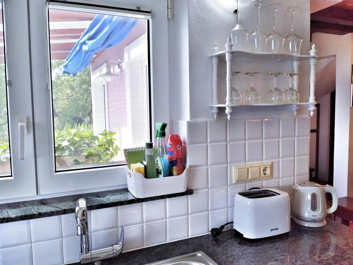 Cheerful two bedroom cottage with panoramic view in Celina - Housity