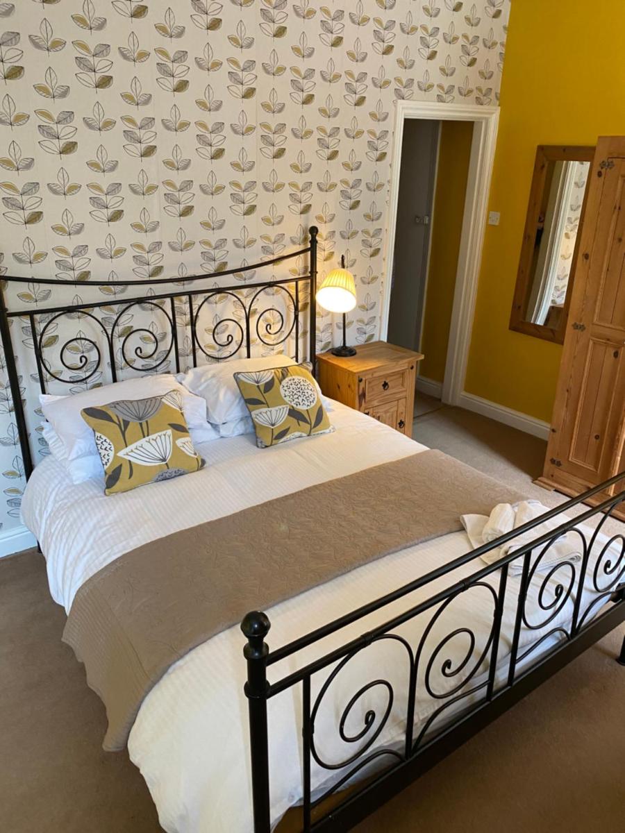 The White Horse Inn - Housity