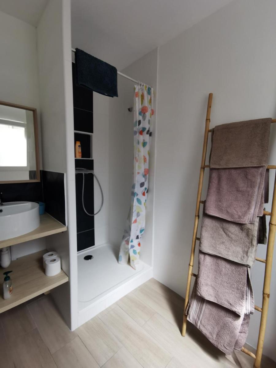 Toulon centre ancien proche gare et départ Corse- 5 pers - FREEWIFI - AC - Housity