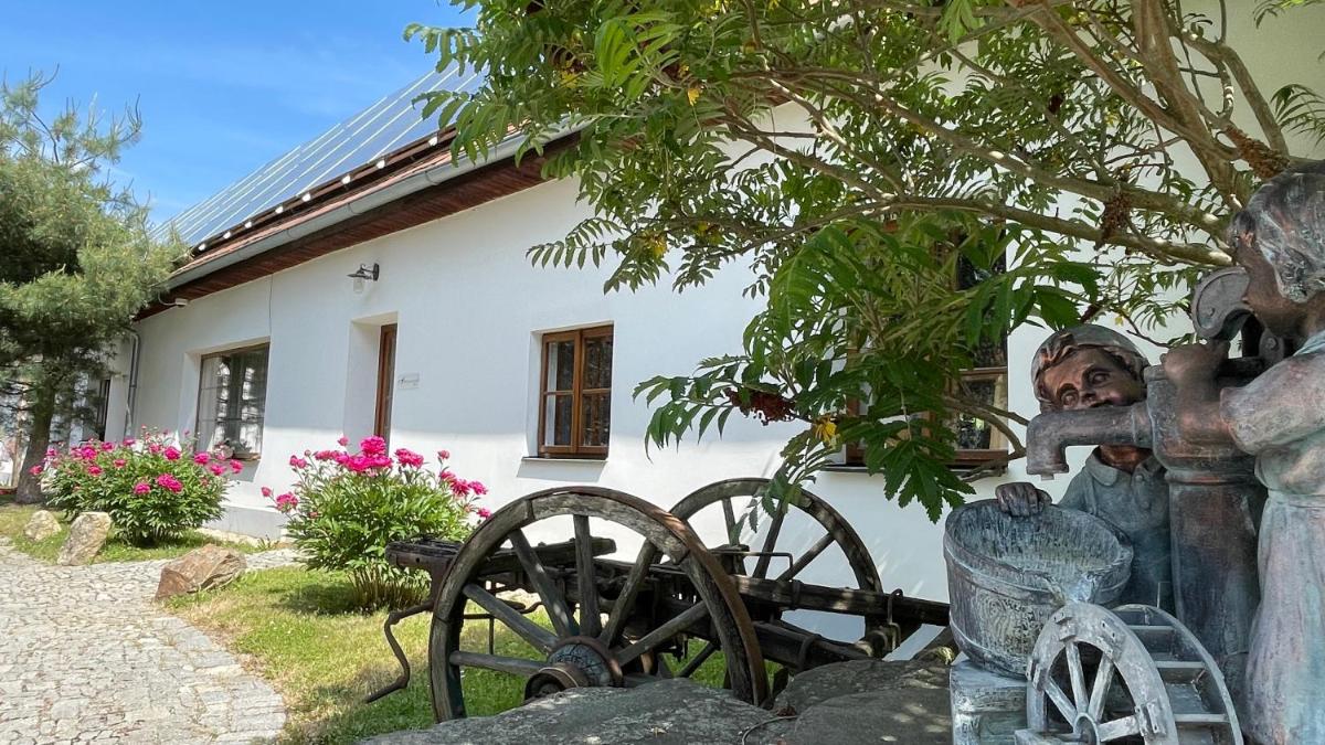 Apartmány Na Návsi 19 u Hluboké - Housity