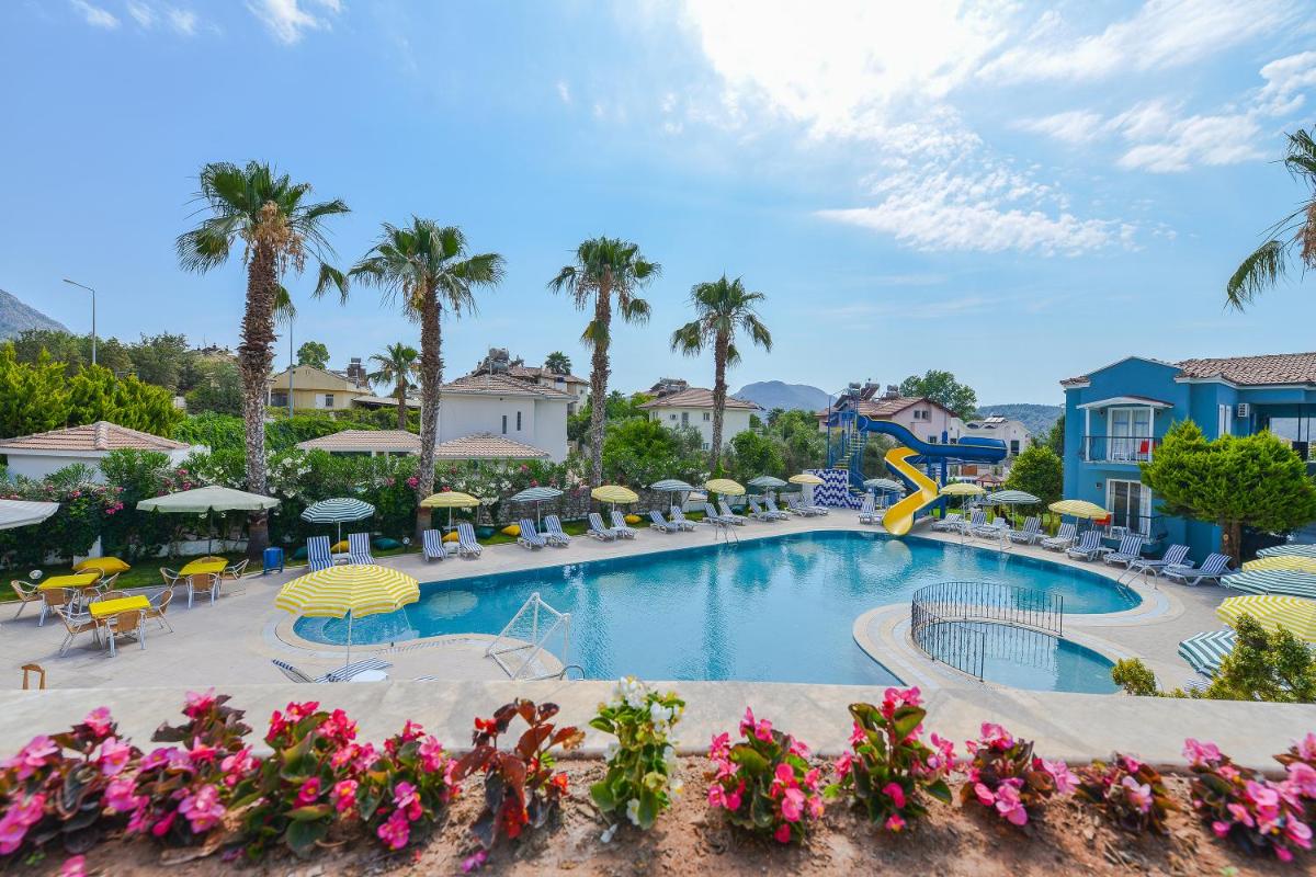 Blue Pearl Hotel - Housity