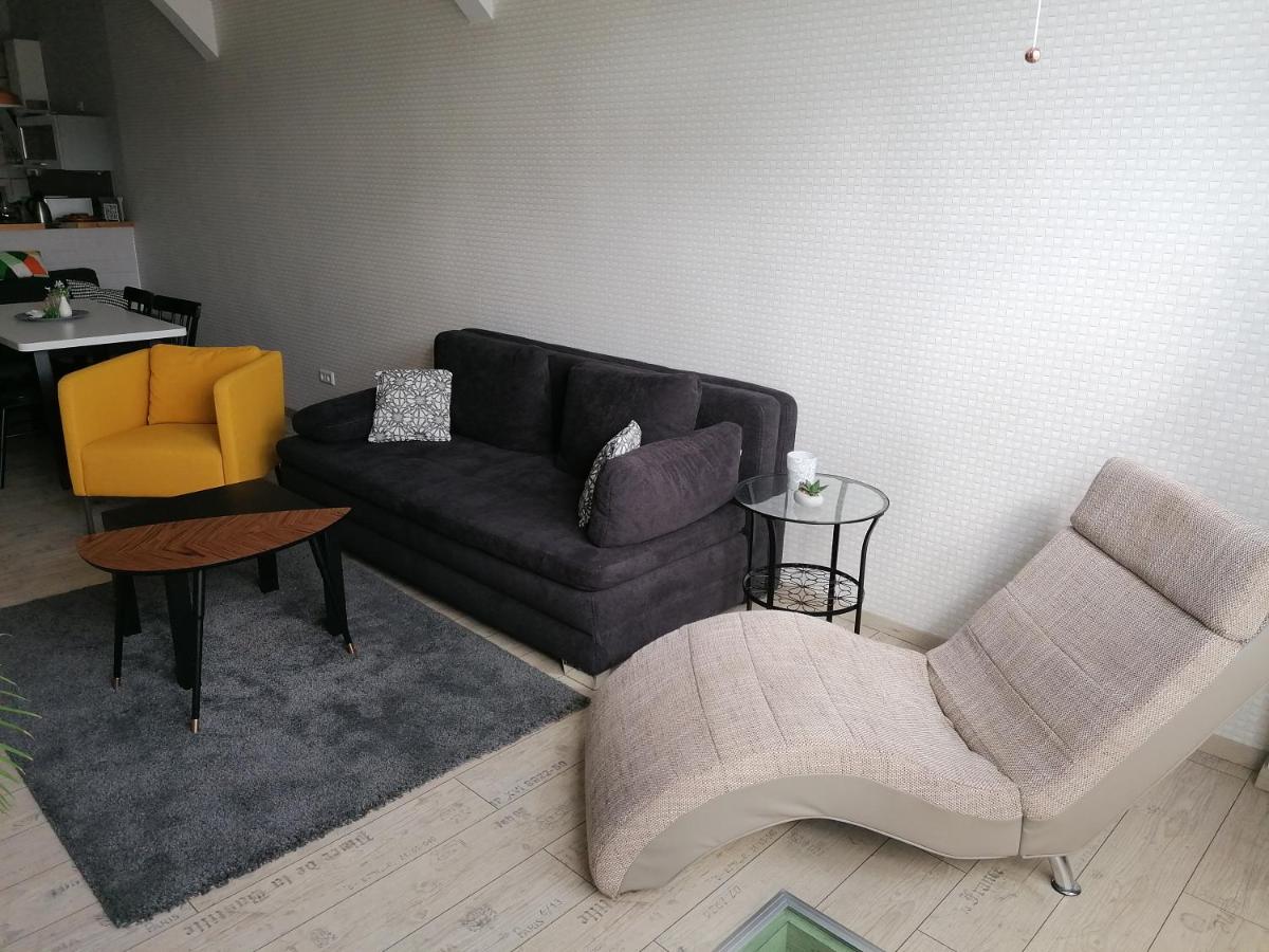 Central Loft Apartment - Housity