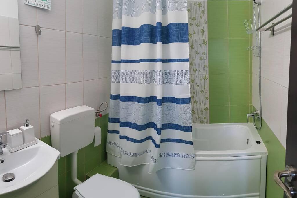 Studio Navodari - Housity