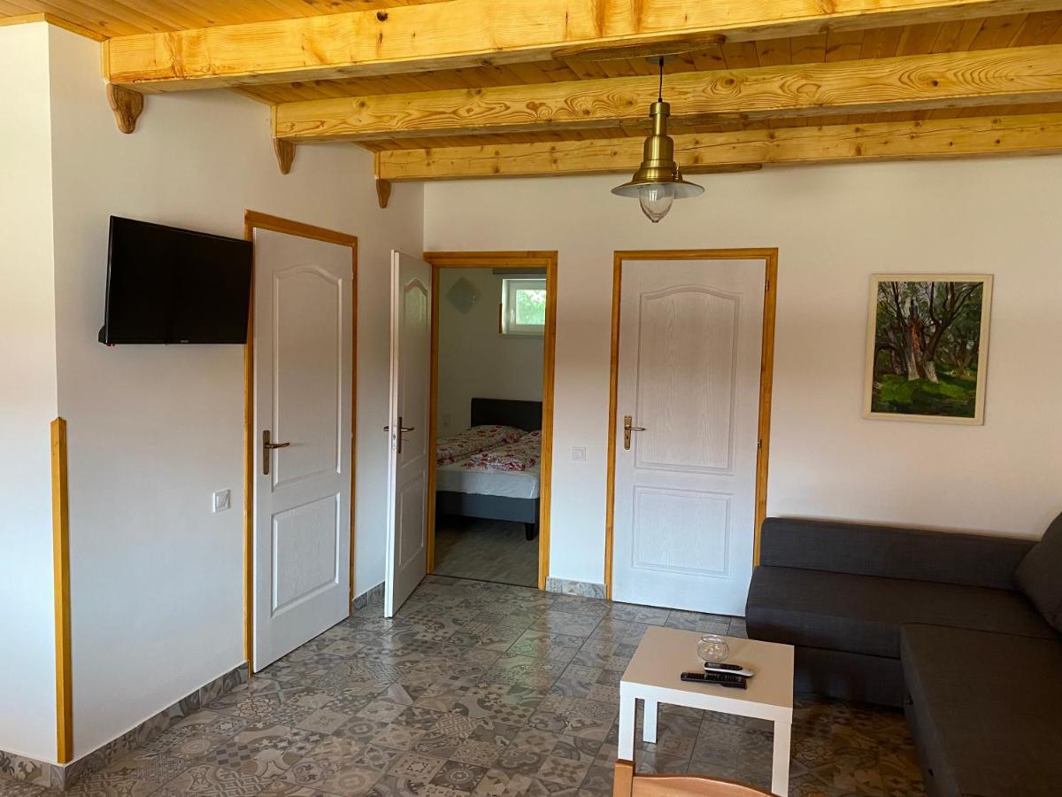 Suitetrails - Tisza-i Apartmanok