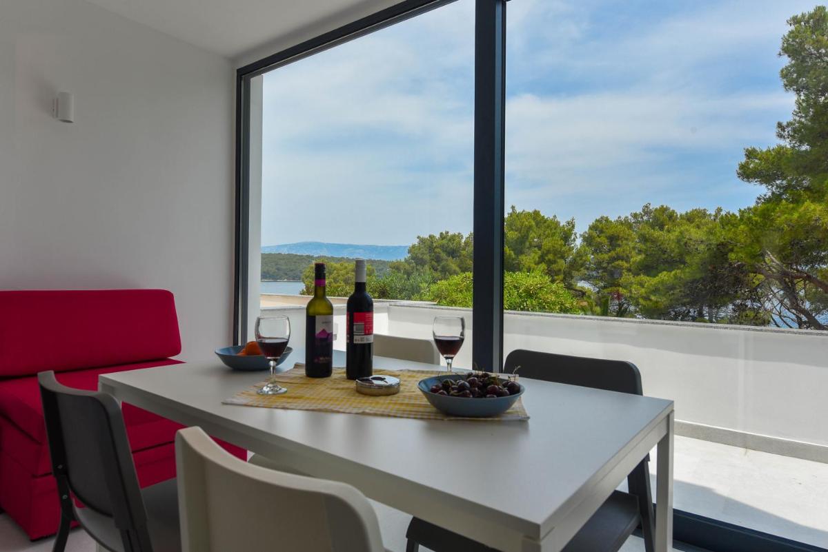 Lazaneo Seafront Apartments, Jelsa Hvar - Housity