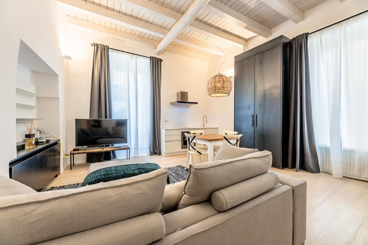 My Luxury Suites - Executive - Housity
