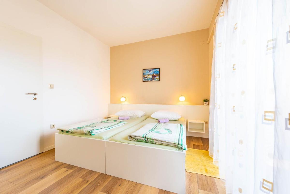 Apartments Adrijana - Housity
