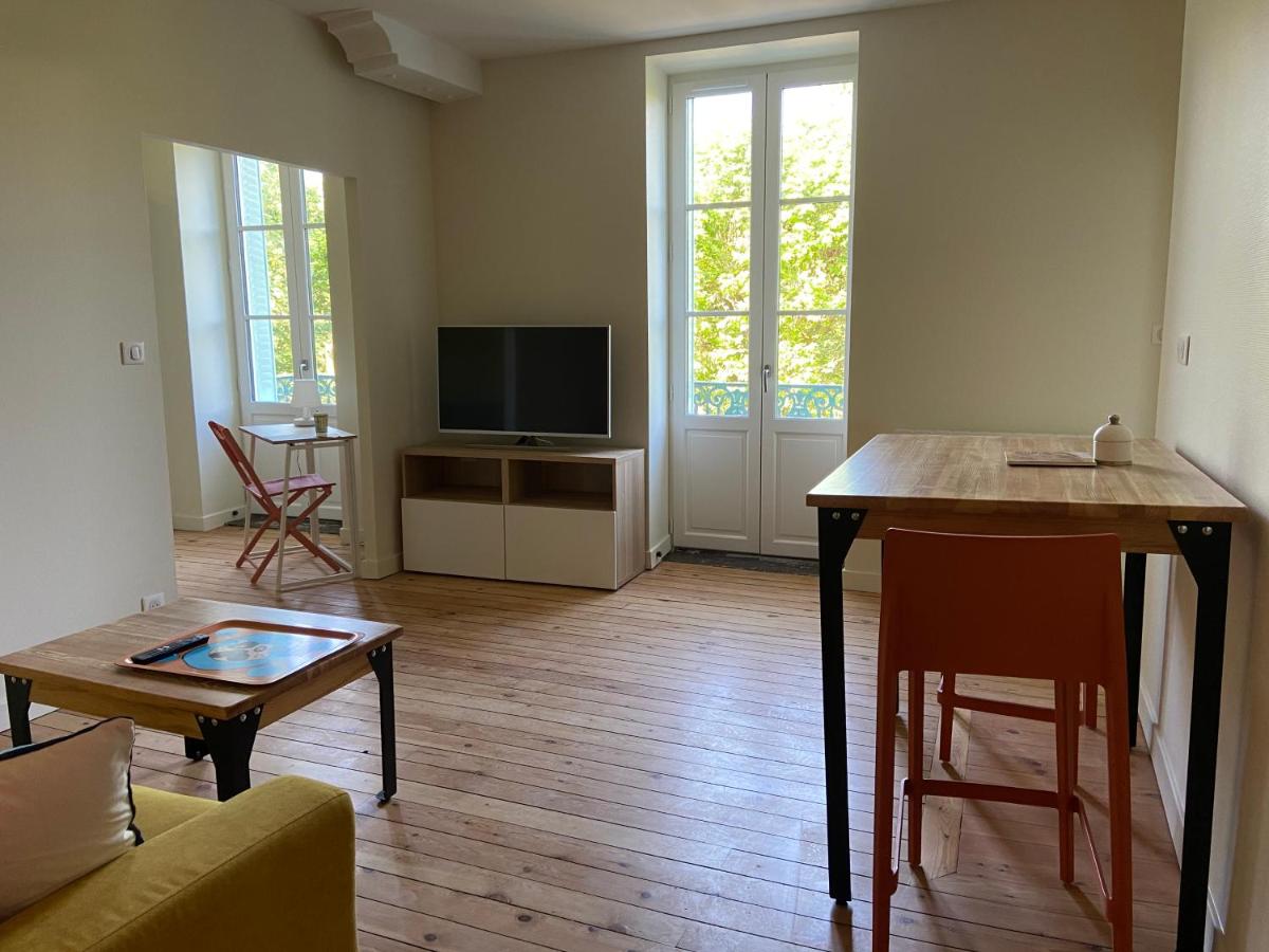 AU COEUR DES SOURCES - Face aux Parcs & Thermes - Hypercentre - Housity