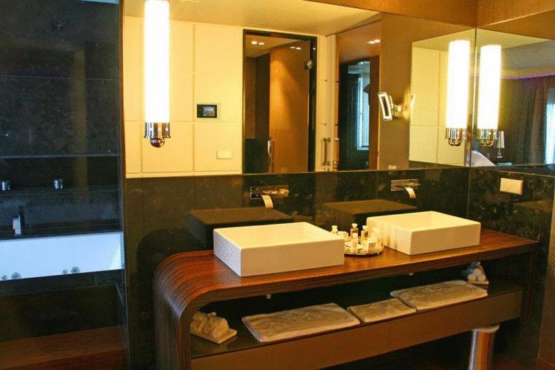 Un baño de Gran Hotel Nagari Boutique & Spa