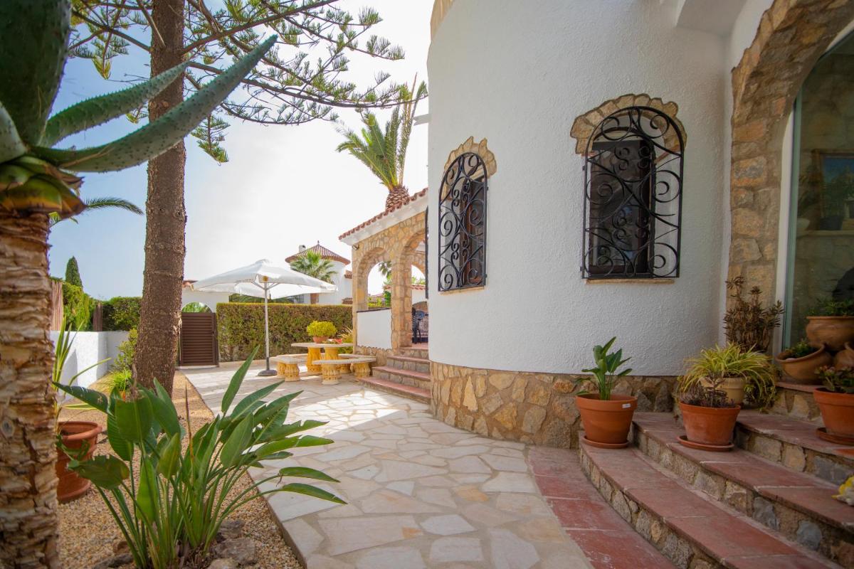 Arenda villa MAGNOLIA - Housity