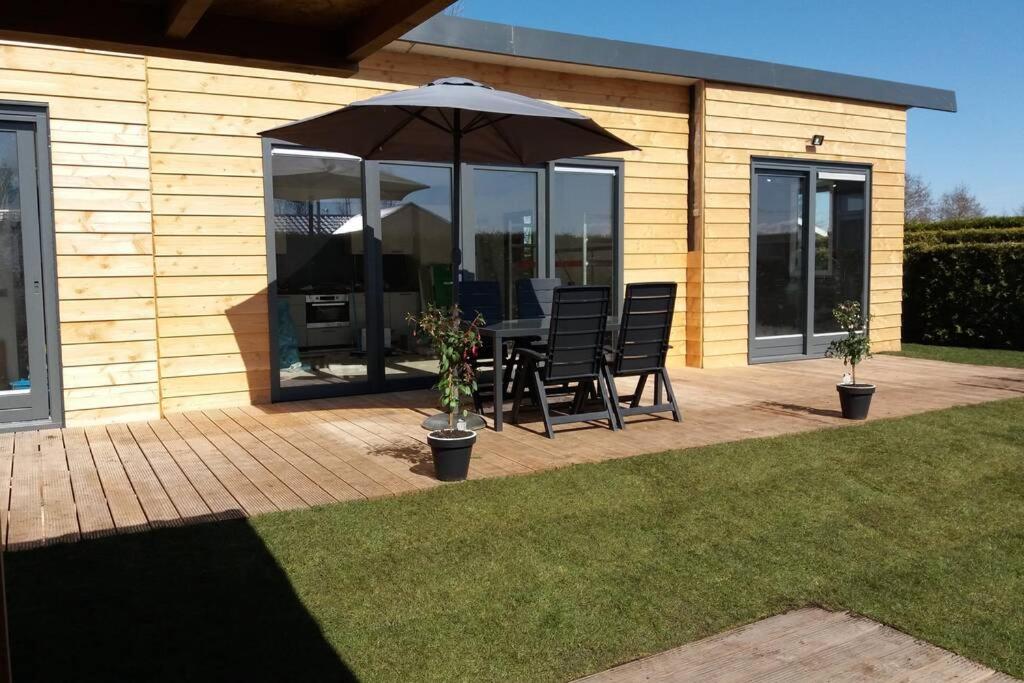 luxe Vakantie bungalow met 3 slaapkamers - Housity