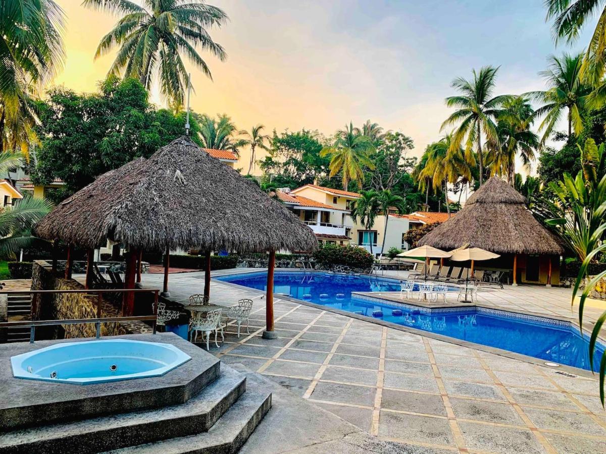 Suitetrails - manzanillo villas del palmar