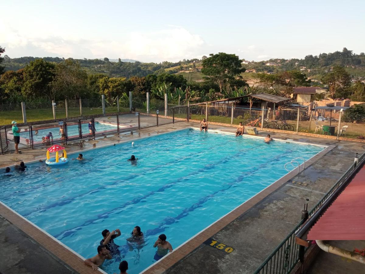 Hospedaje Manuel Valdés - Housity
