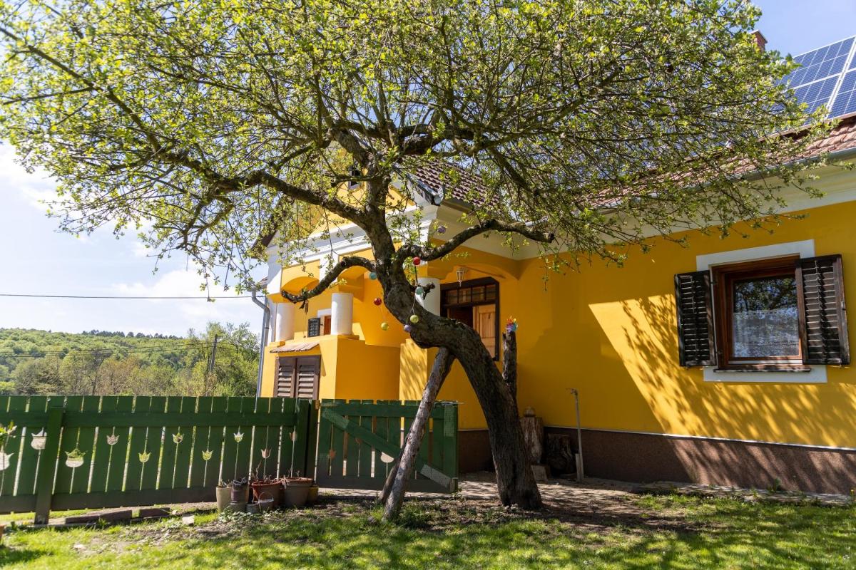 Suitetrails - Tulipán Vendégház Kercaszomor