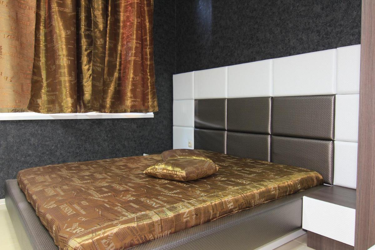 Bedroom Place Guest Rooms - Housity