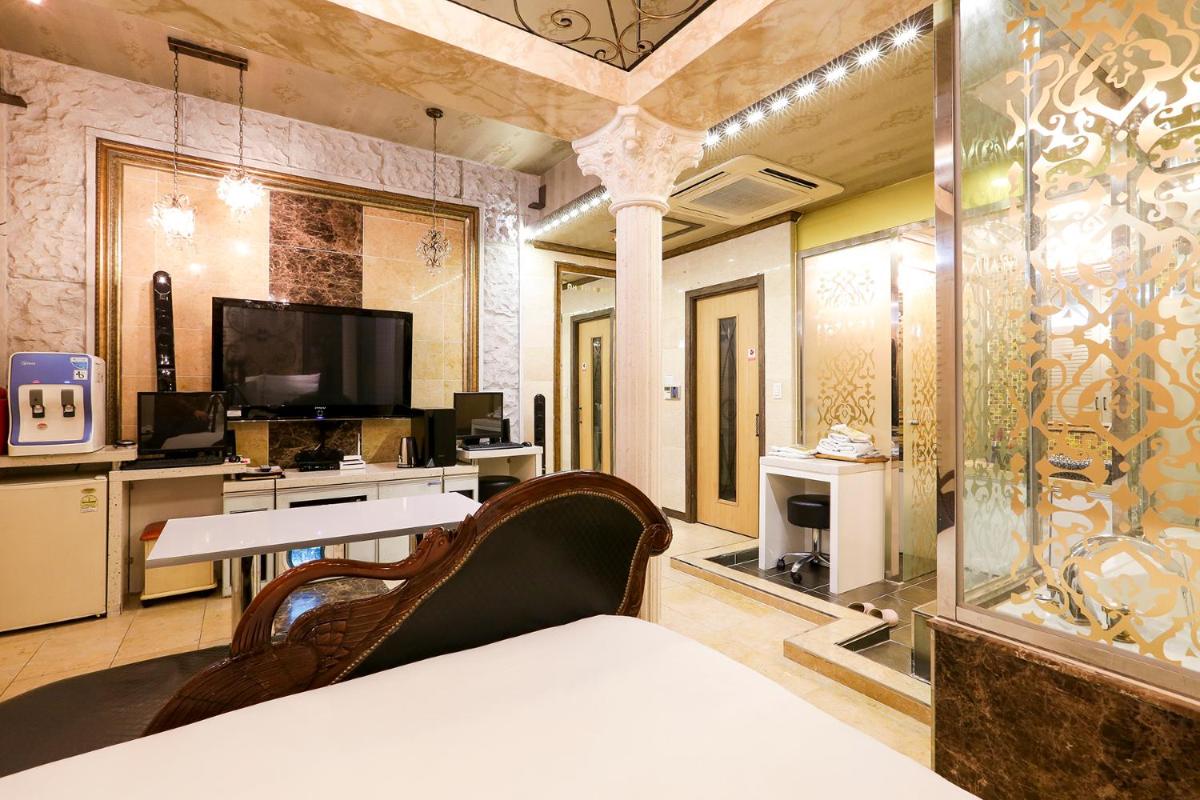 Anyang Koam Tourist Hotel - Housity