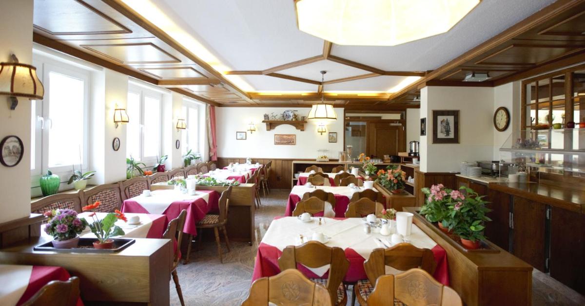 Airport Hotel Walldorf - Housity