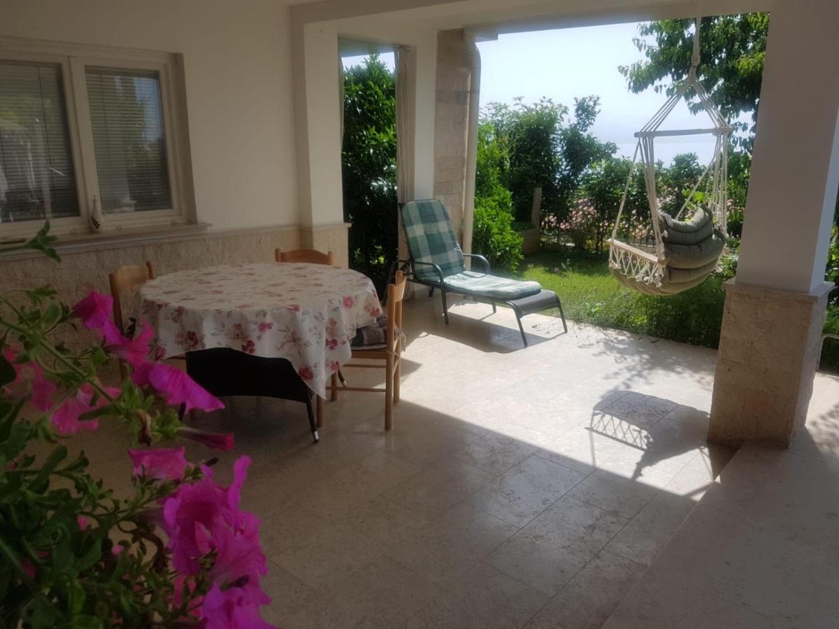 Beautiful View Apt 2 - Housity