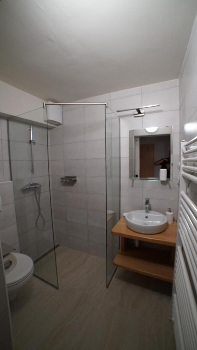 Suitetrails - Sobe Proštija