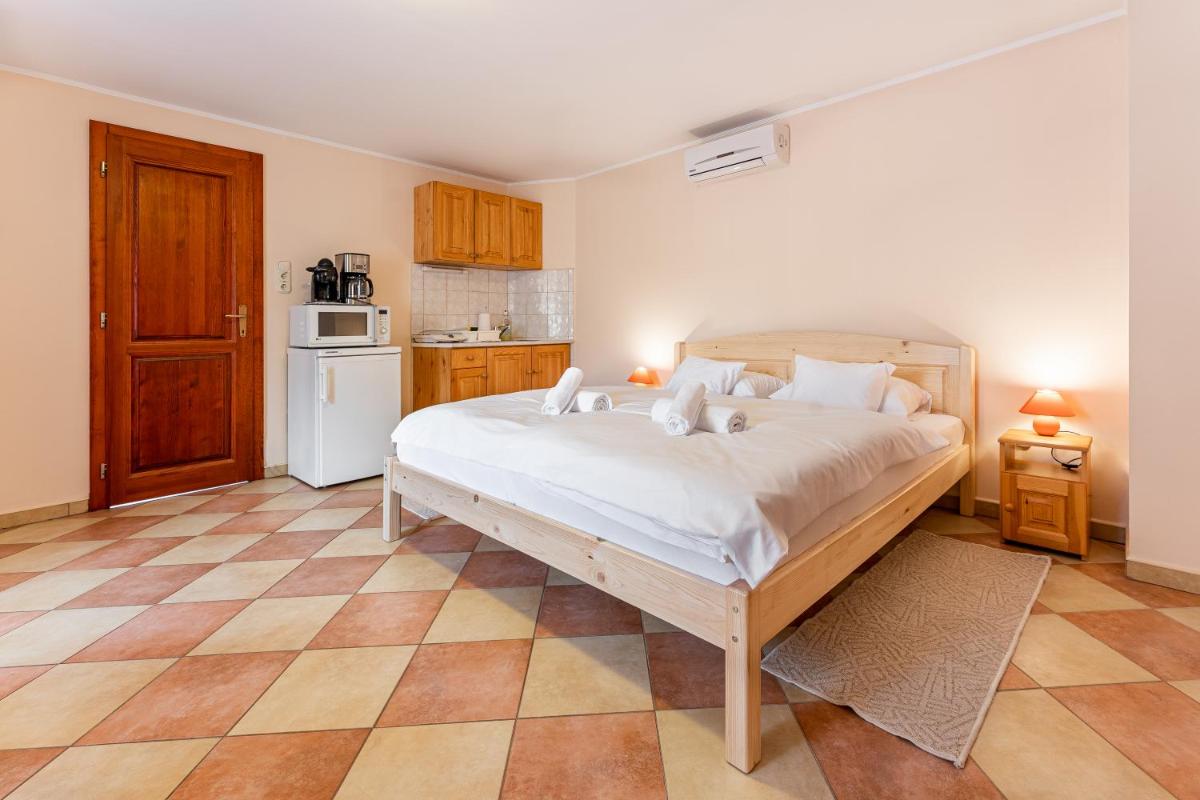Suitetrails - Varázskő Apartman Gyula