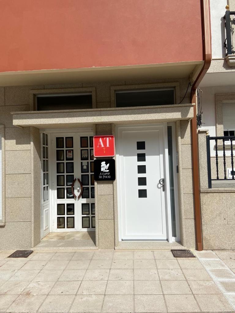 APARTAMENTOS CUME DO PINDO - Housity