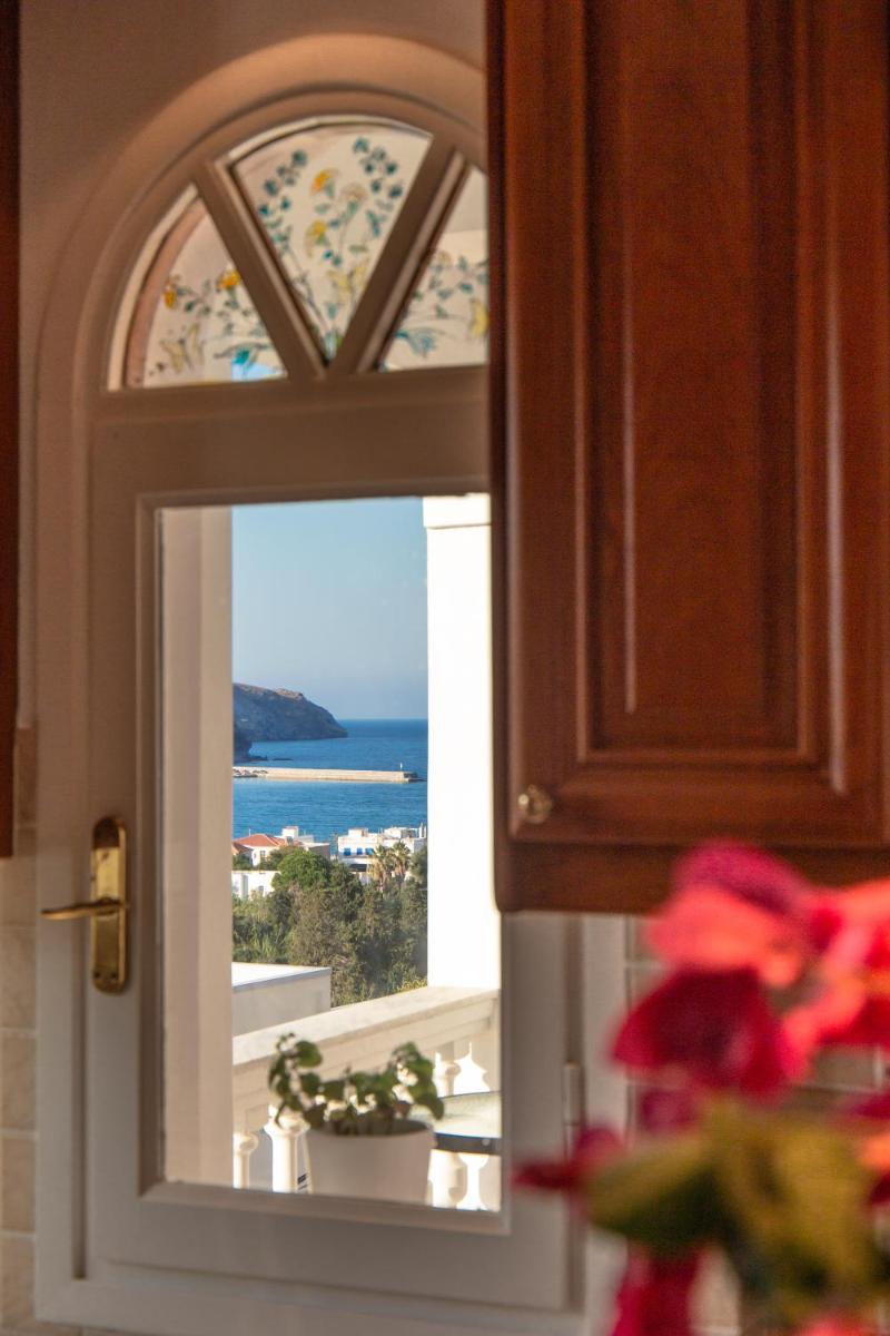 Suitetrails - Eleni's Seaview House