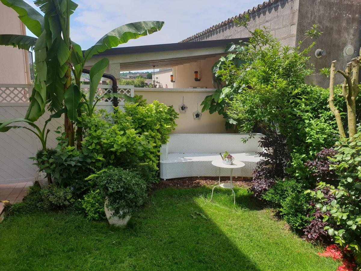 Casa Rossa - Housity