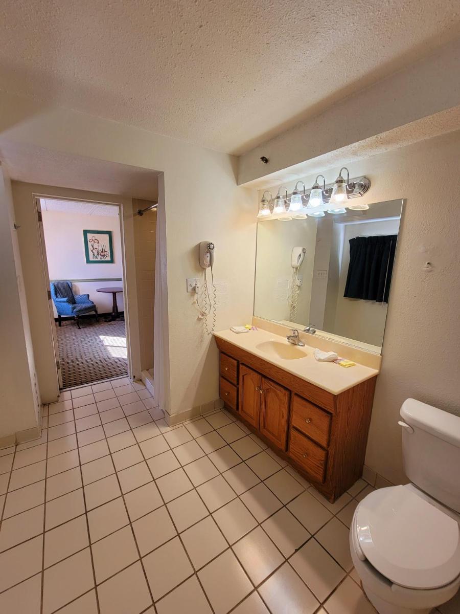 Town Inn - Housity