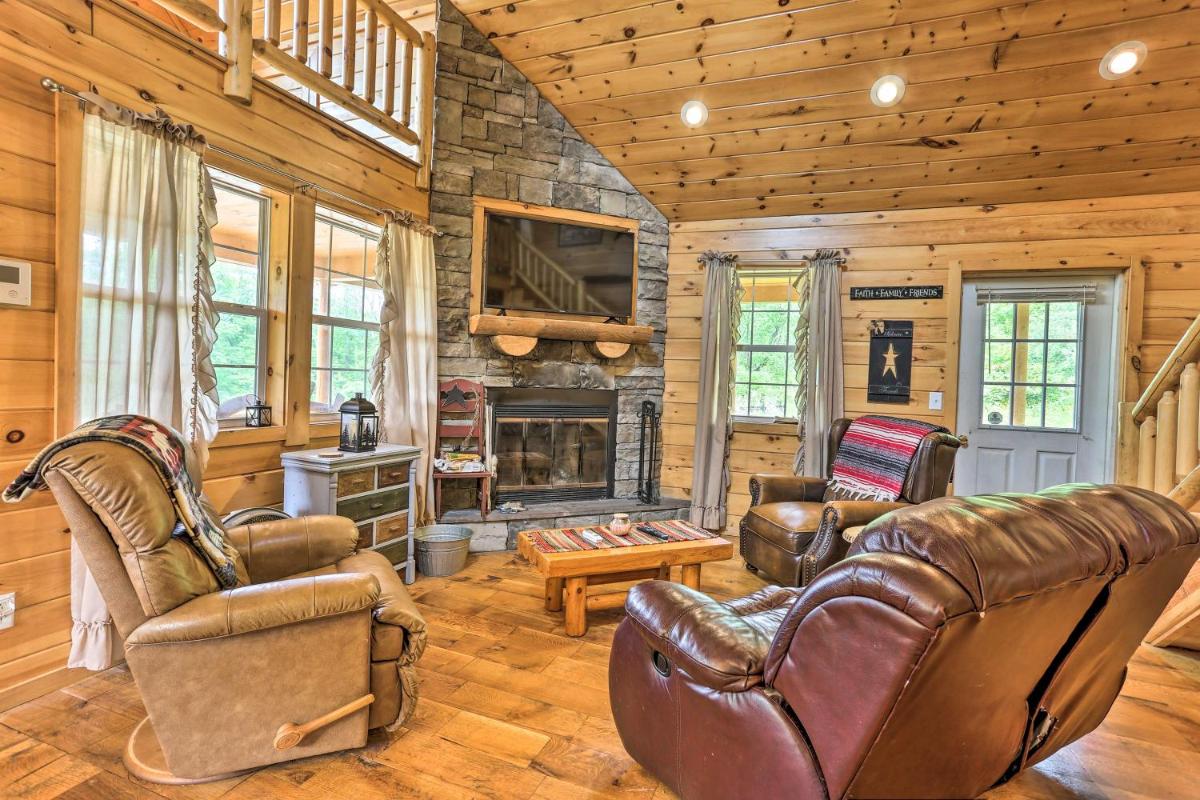 Charming Blakely Cabin with Porch and Valley Views! - Housity