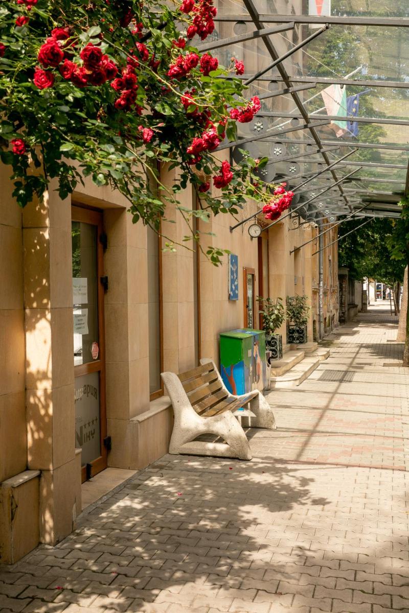 Hotel Niky - Housity