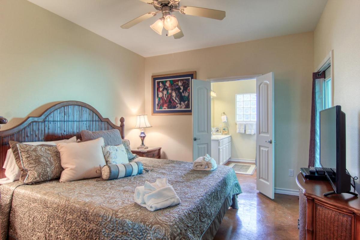 Ahoy Matey 102PB - Housity