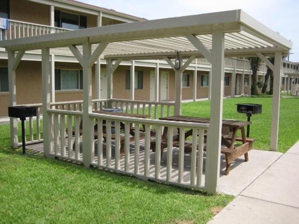 Suitetrails - Courtyard #103