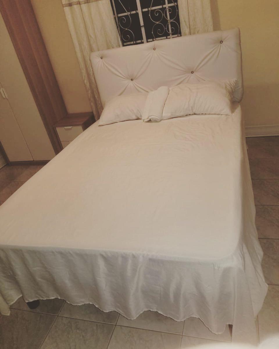 Arms of Charms Guesthouse - Housity