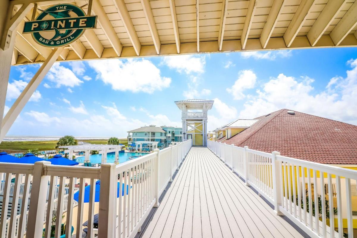 Beautiful two-bedroom with bay views in the lovely Pointe West Resort - Housity