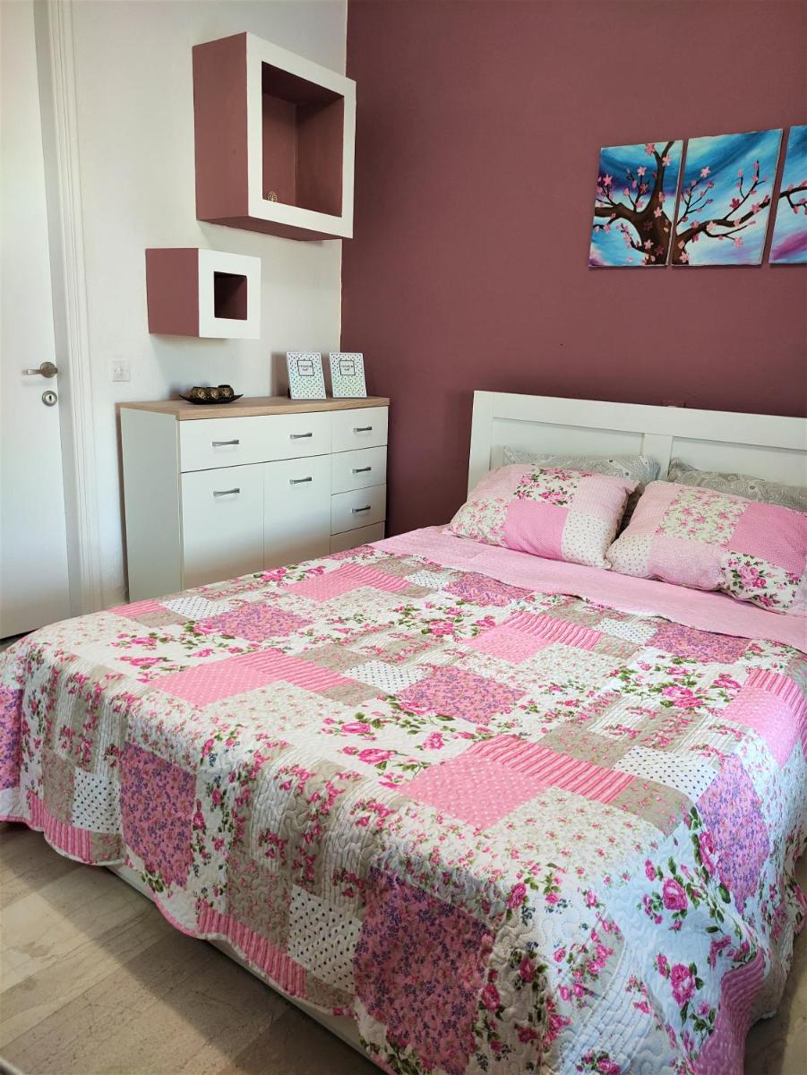Electra's Seaside Studio - Housity