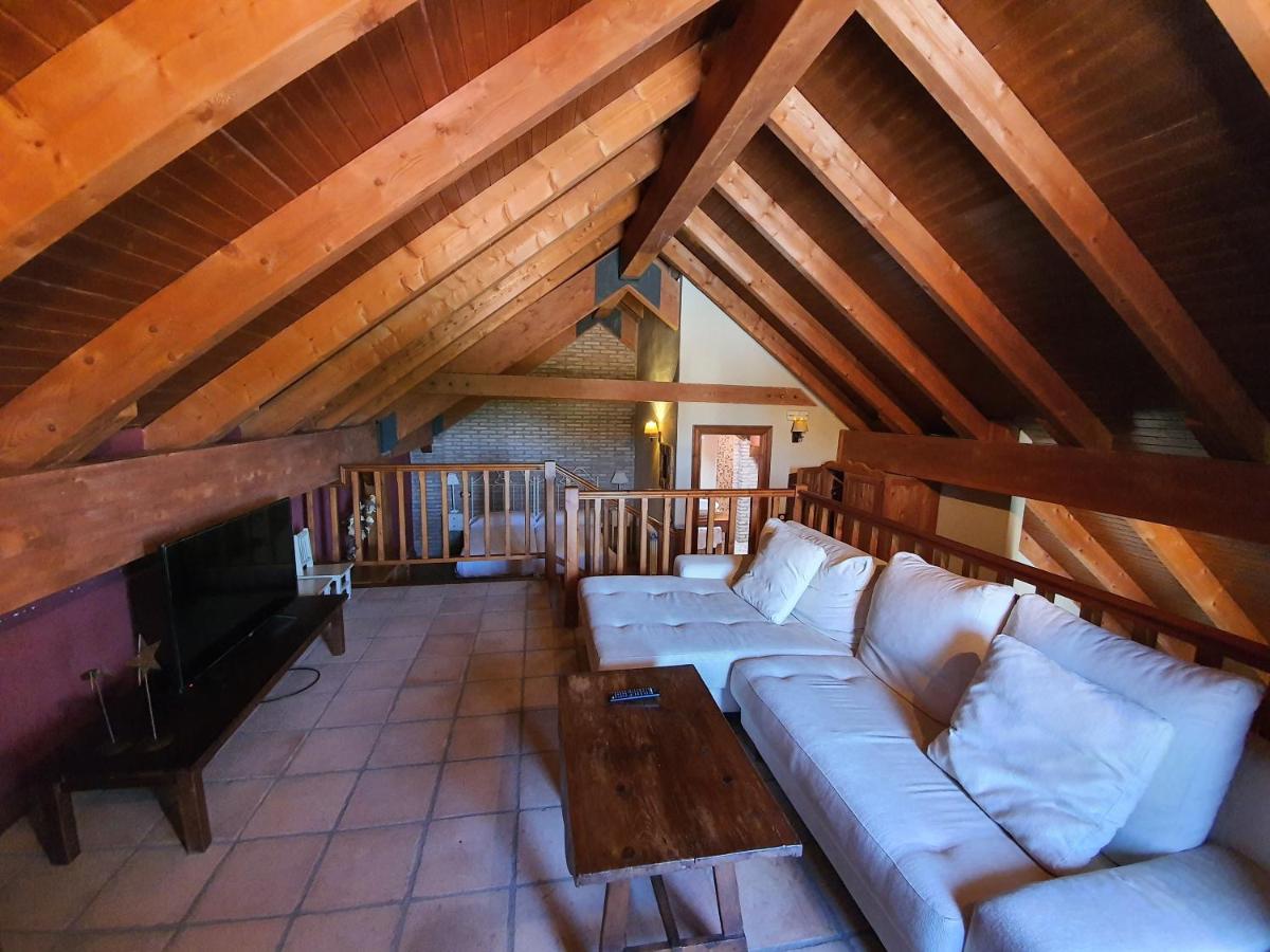 Tierras de Moya - Housity