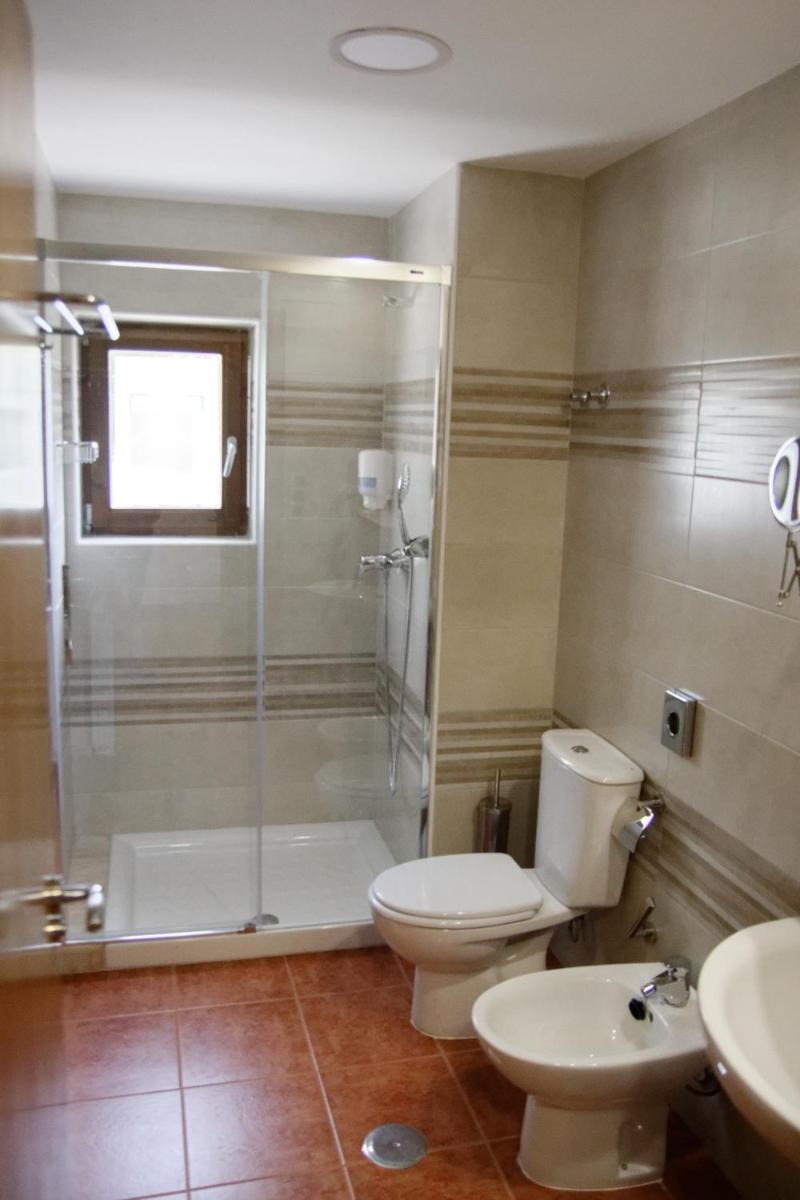 Un baño de Hotel Rural Las Montañas de Pumar