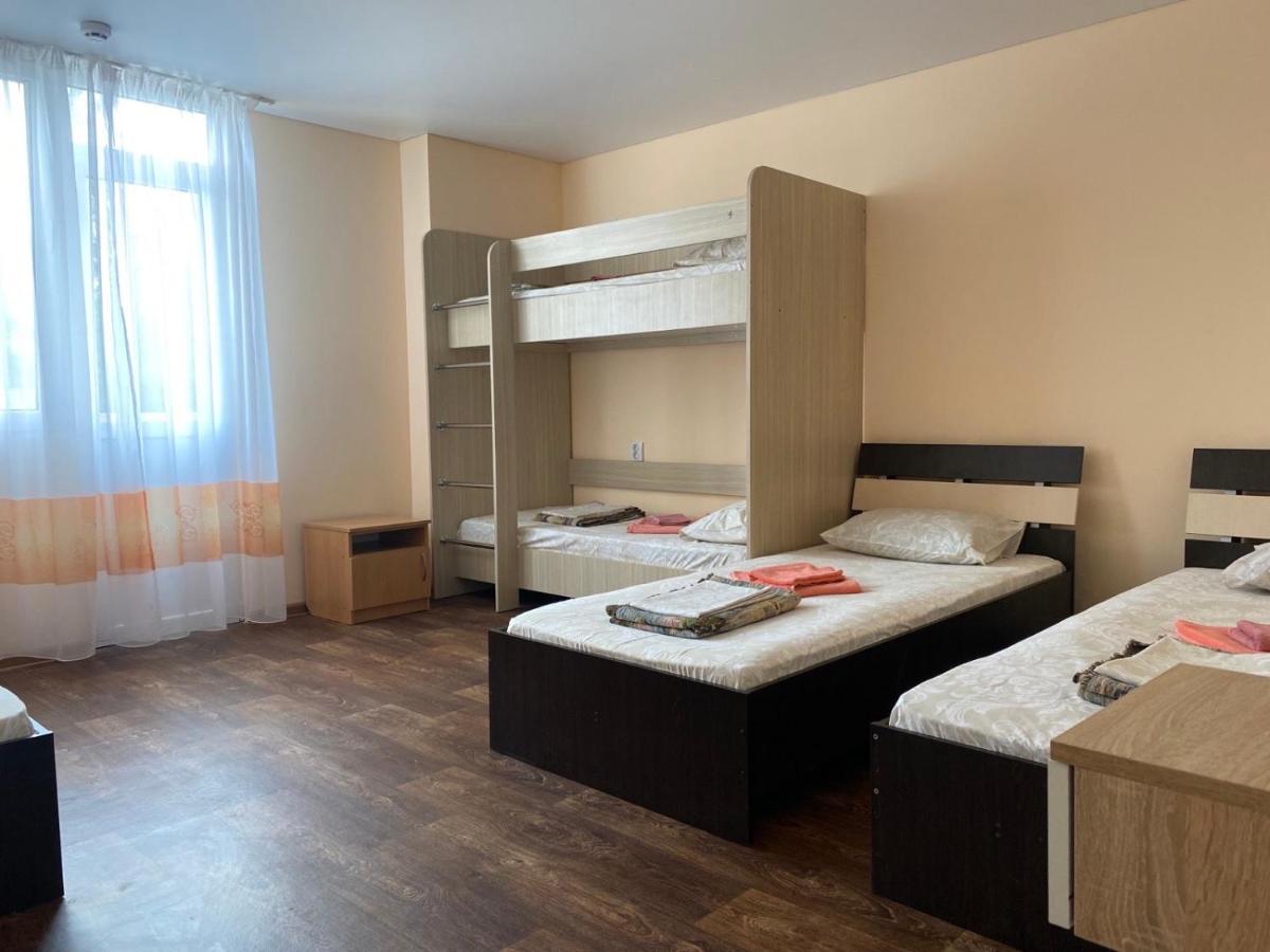 Baza otdykha Saliut - Housity