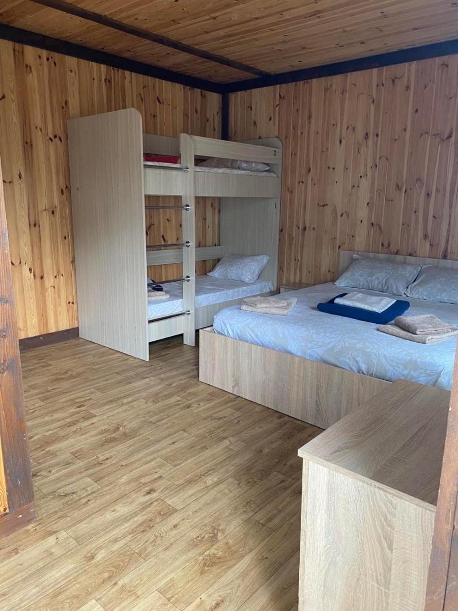 Baza otdykha Saliut - Housity