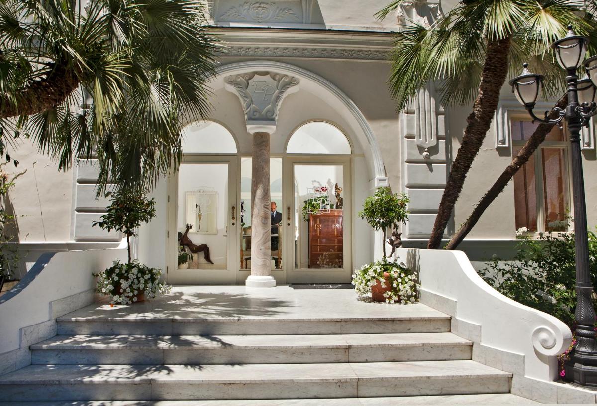 Luxury Villa Excelsior Parco - Hizvo