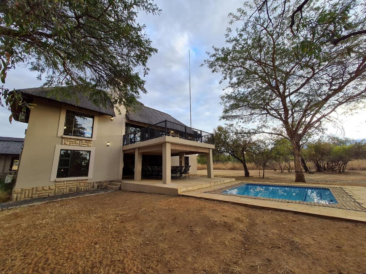 Pumba's Place Zebula 6 Bedroom House - Housity
