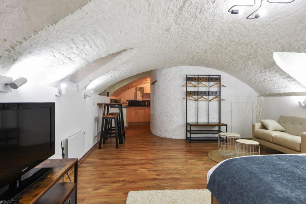Atypical and cozy studio in Old Lille close to the station - Welkeys - Housity