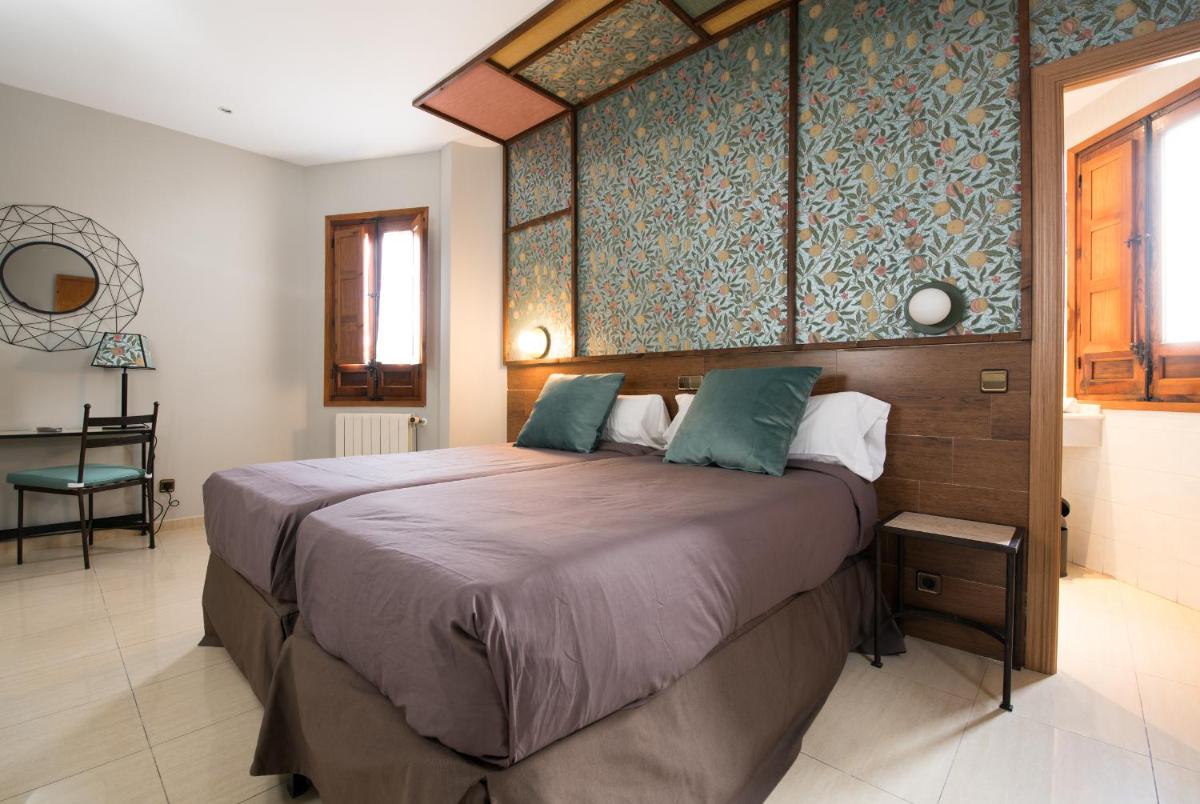 Hotel Sol - Housity
