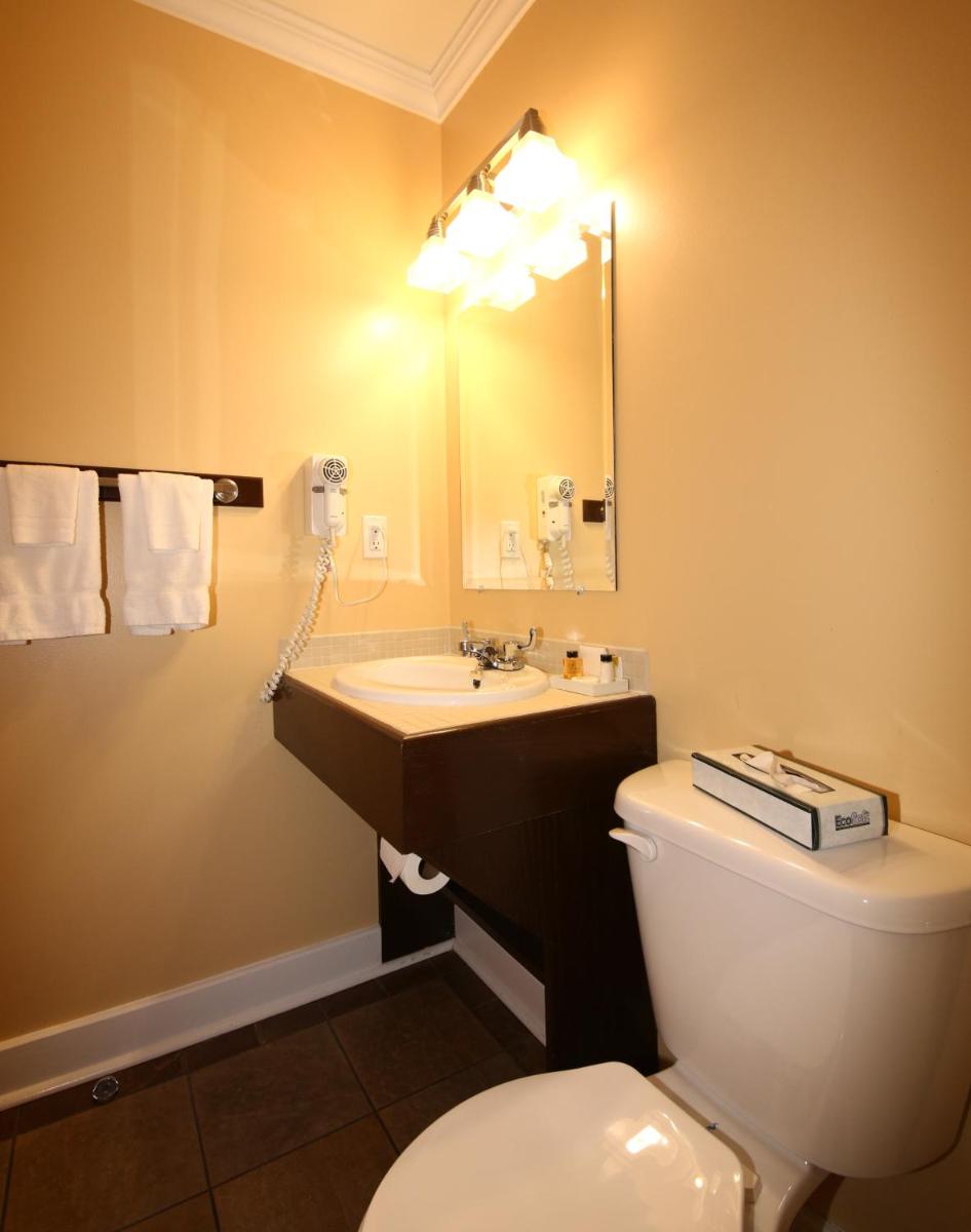 Grenfell Heritage Hotel & Suites - Housity