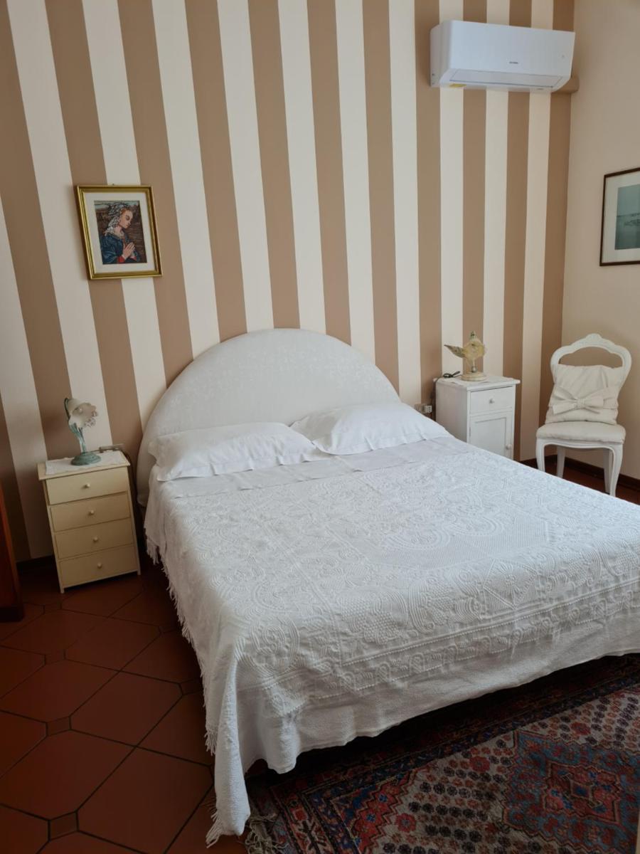 B&B Via della Grotta - Housity