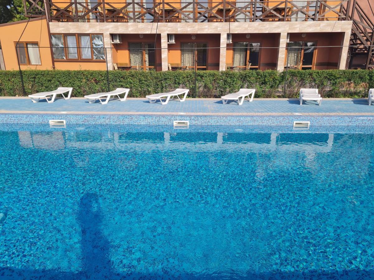 Otel Elena - Housity
