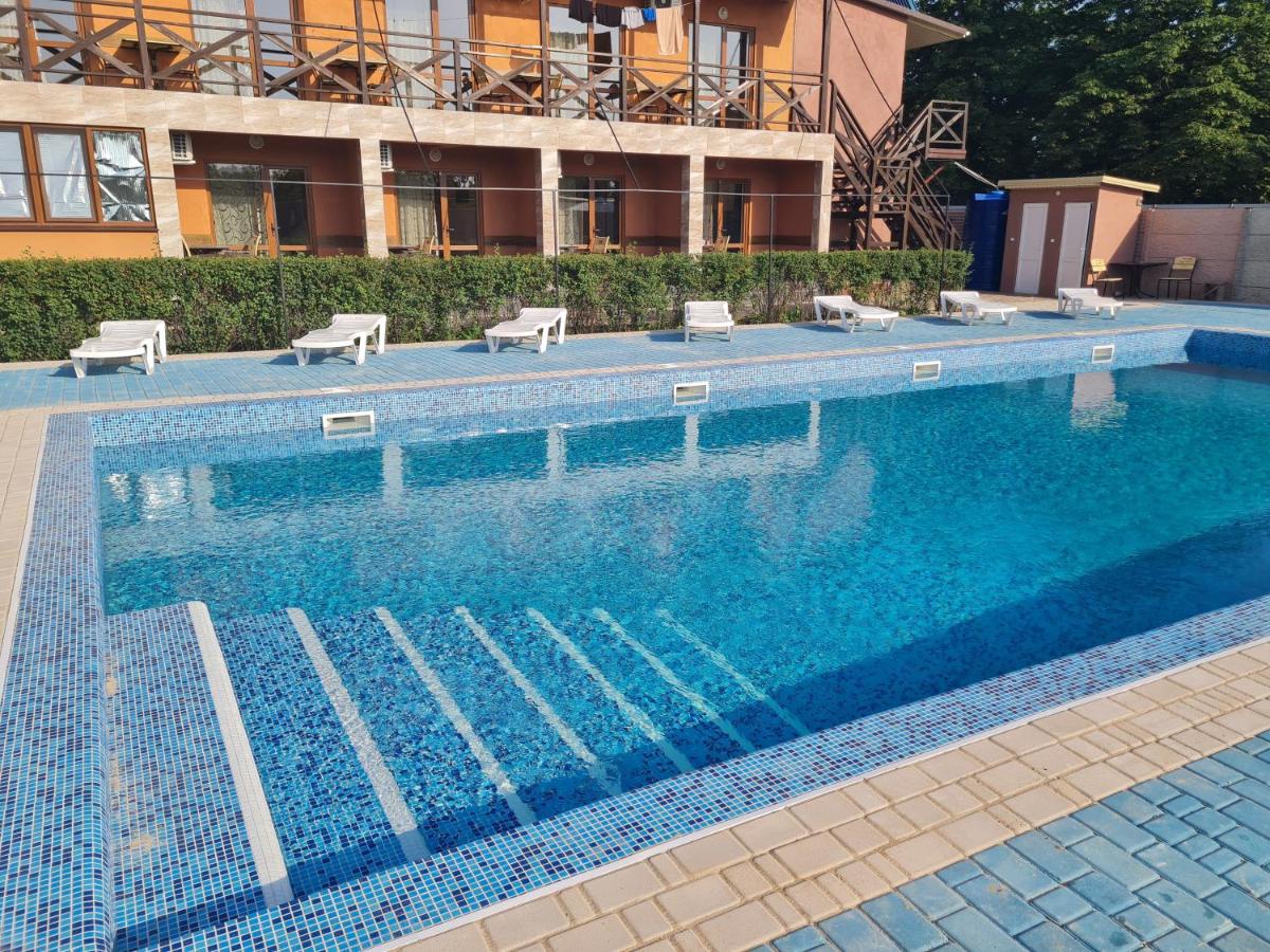 Otel Elena - Housity