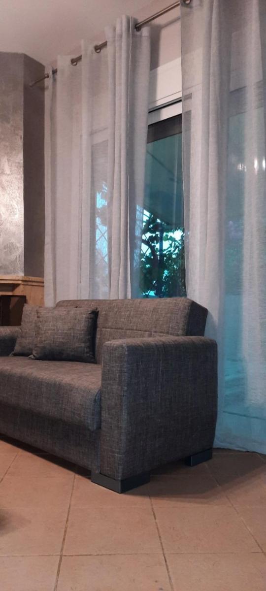 Seaside Deluxe Apartment - Housity
