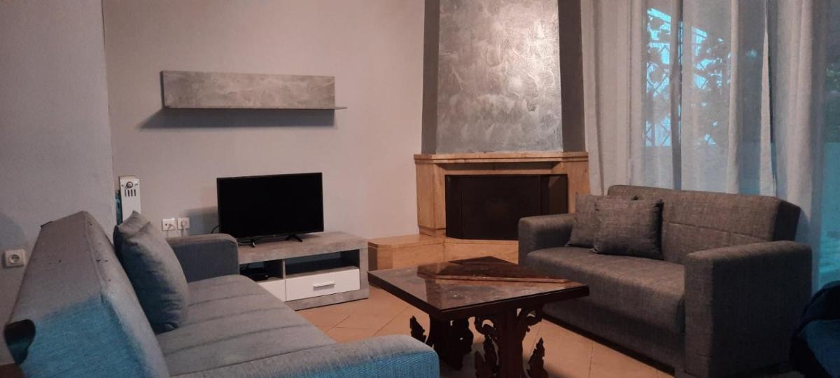 Seaside Deluxe Apartment - Housity