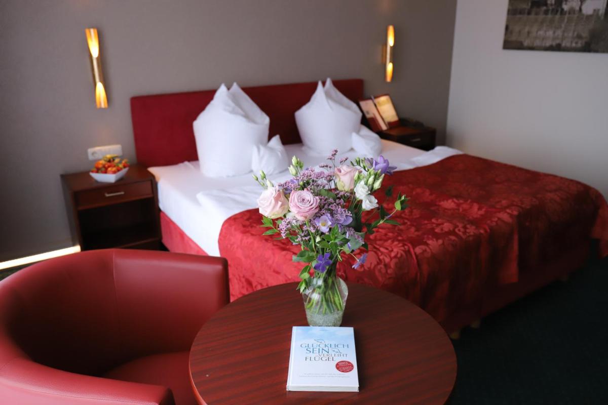 Panoramahotel & Restaurant am Marienturm - Housity